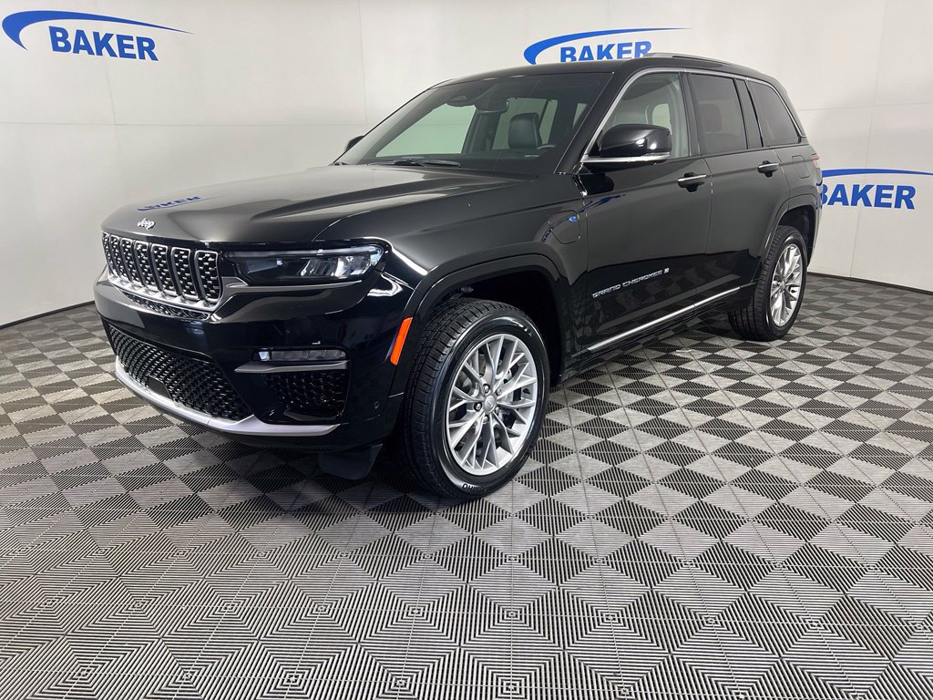 Used 2023 Jeep Grand Cherokee Summit w/ Luxury Tech Group V AWD/4WD image 1