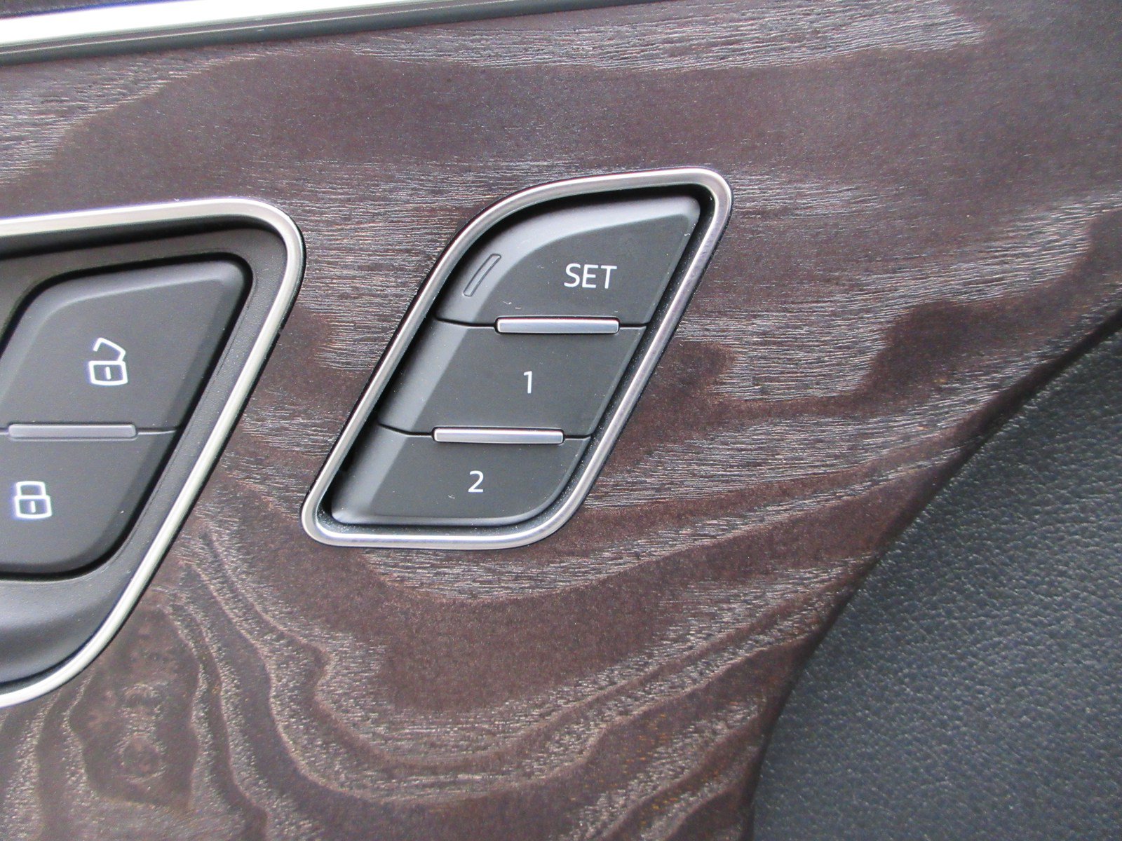 Used 2021 Audi Q8 Premium w/ Black Optic Package AWD/4WD image 29