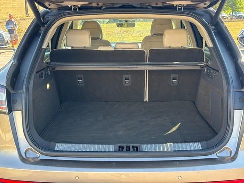 Used 2019 Lincoln Nautilus Reserve w/ Ultimate Package FWD image 9