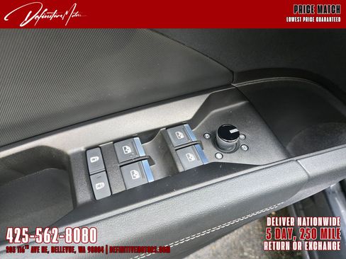 Used 2022 Audi Q4 e-tron Prestige image 28