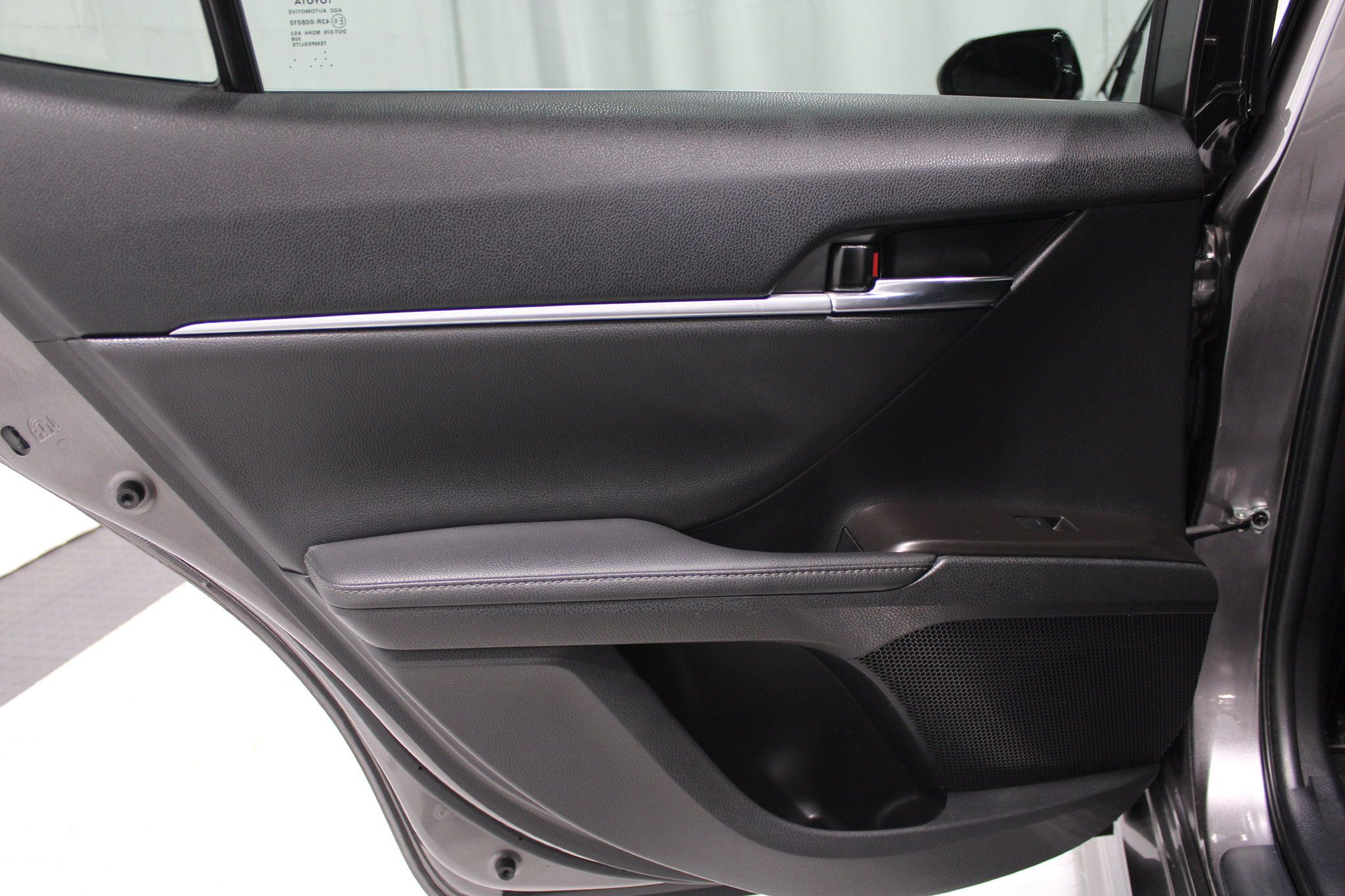 Used 2022 Toyota Camry XSE w/ Navigation Package FWD image 15