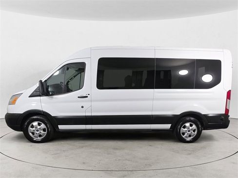 Used 2019 Ford Transit 350 XLT image 2