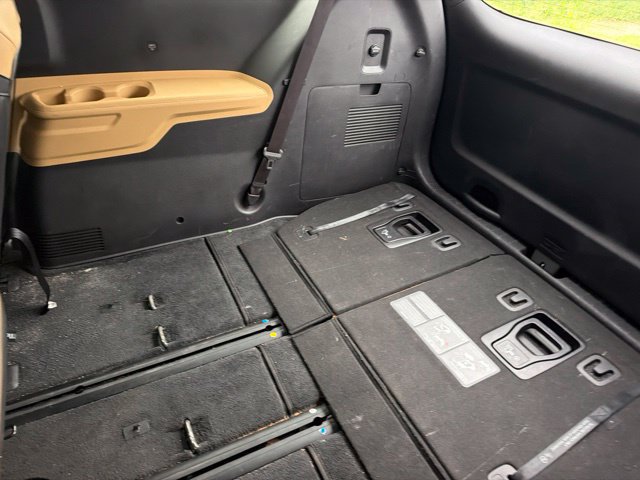 Used 2022 Kia Carnival LX FWD image 14