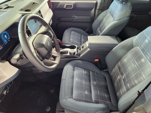 New 2026 Ford Bronco Heritage Edition image 11