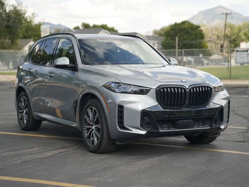 Used 2024 BMW X5 xDrive50e w/ M Sport Package AWD/4WD image 7