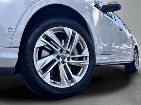 Used 2020 Audi Q7 3.0T Premium Plus AWD/4WD image 31