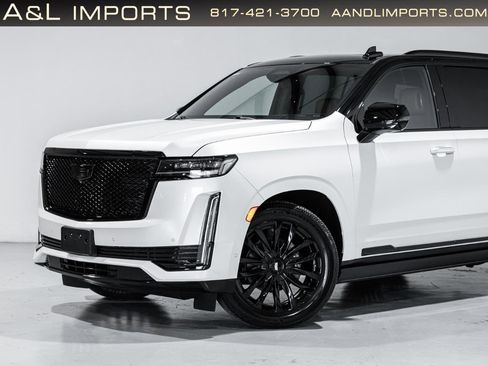 Used 2022 Cadillac Escalade Premium Luxury w/ Performance Package image 25