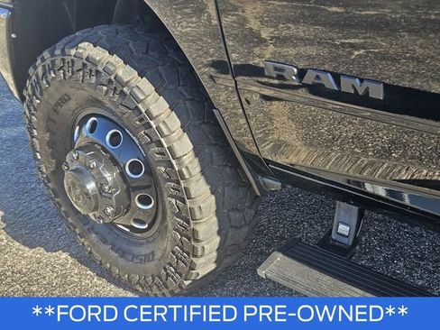 Used 2024 RAM 3500 Laramie w/ Night Edition image 7
