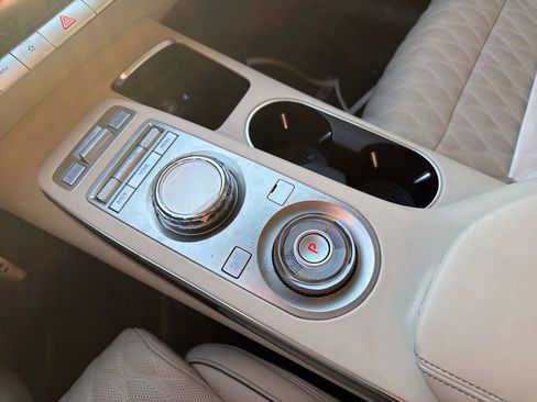 Used 2025 Genesis GV70 3.5T Sport w/ Sport Prestige Package image 14