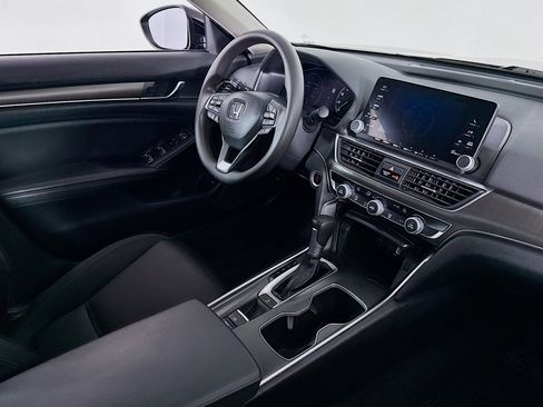 Used 2019 Honda Accord LX image 15