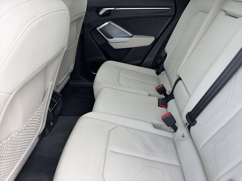 Used 2019 Audi Q3 2.0T Prestige AWD/4WD image 16
