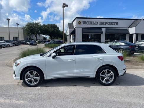 Used 2019 Audi Q3 2.0T Premium Plus w/ Premium Plus Package AWD/4WD image 49