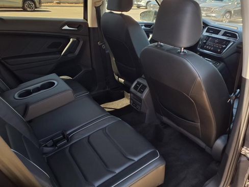 Used 2019 Volkswagen Tiguan SEL Premium AWD/4WD image 22