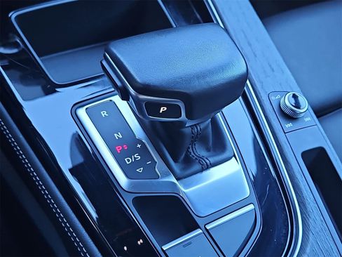 Used 2021 Audi A4 2.0T Premium Plus w/ Premium Plus Package image 21