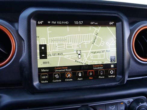 Used 2023 Jeep Gladiator Mojave w/ Cold Weather Group AWD/4WD image 24
