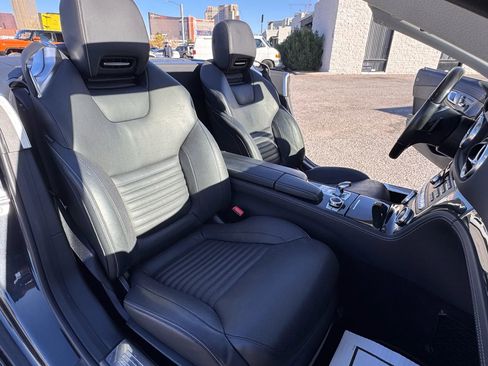 Used 2016 Mercedes-Benz SL 550 image 15