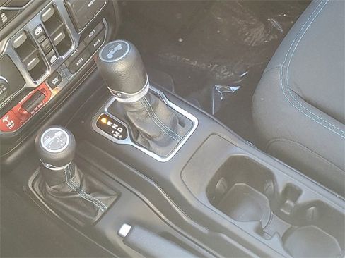 Used 2021 Jeep Wrangler Unlimited Rubicon 4xe w/ Cold Weather Group image 19