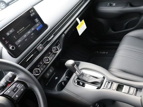 Certified 2026 Honda HR-V EX-L image 18