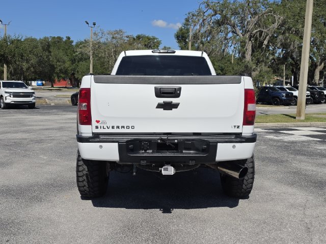 Used 2008 Chevrolet Silverado 2500 LTZ w/ Safety Package AWD/4WD image 5