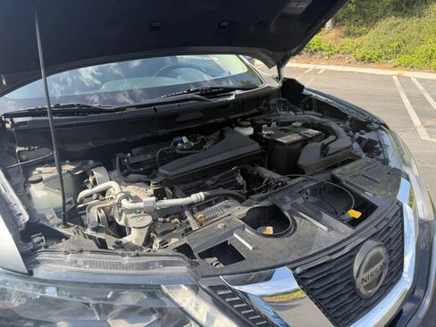 Used 2019 Nissan Rogue SV FWD image 27