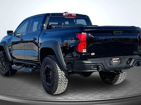 Used 2025 Chevrolet Colorado ZR2 w/ ZR2 Bison Edition image 14