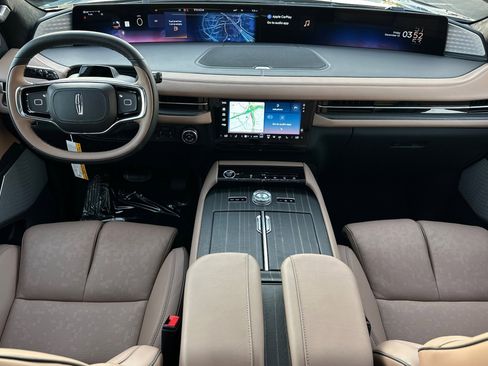 New 2025 Lincoln Navigator L Black Label image 12