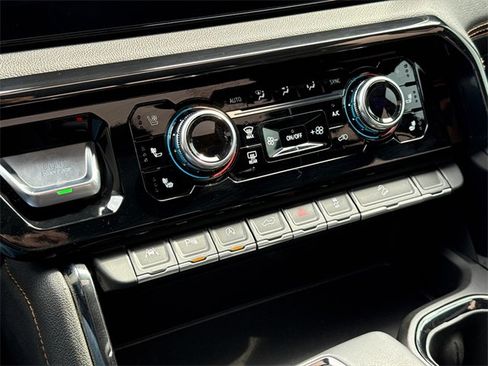 Used 2023 GMC Sierra 1500 AT4 w/ Technology Package image 24