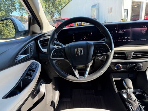 Used 2024 Buick Encore GX Preferred w/ Comfort Package AWD/4WD image 13