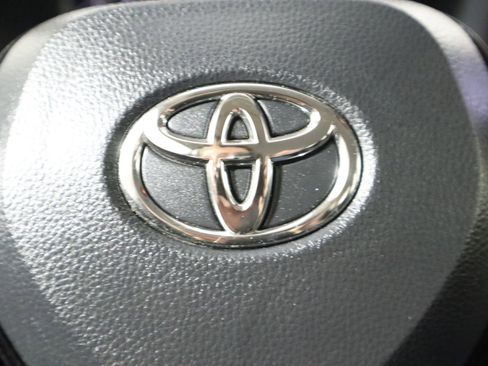 Used 2023 Toyota Corolla LE image 35