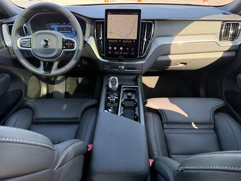 New 2026 Volvo XC60 T8 Ultra w/ Climate Package AWD/4WD image 6