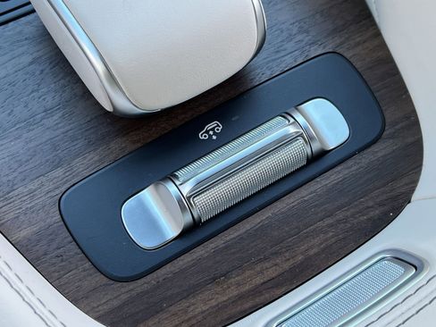 New 2026 Mercedes-Benz GLE 53 AMG 4MATIC image 35