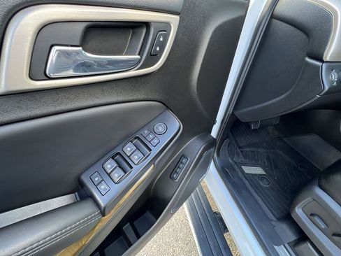 Certified 2017 GMC Yukon Denali w/ Open Road Package image 24