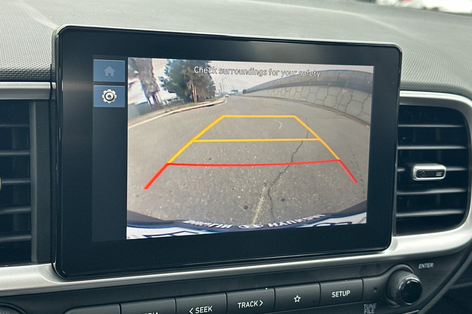 Certified 2026 Hyundai Venue SEL FWD image 21