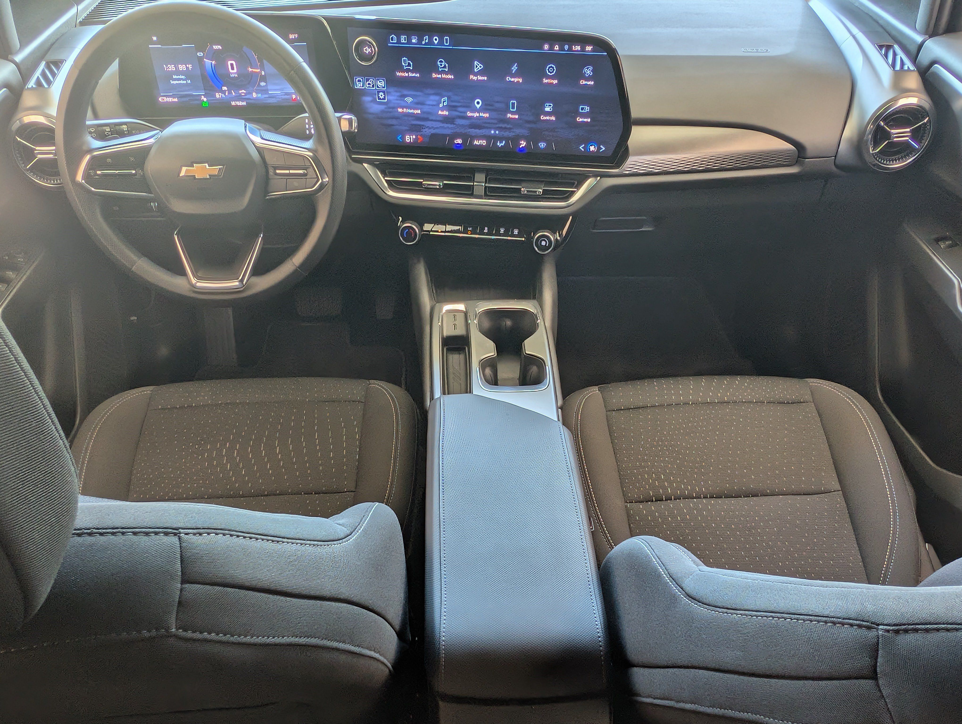 Used 2025 Chevrolet Equinox EV LT FWD image 22