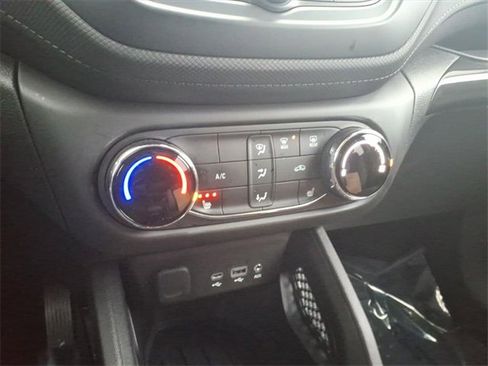 Certified 2023 Chevrolet TrailBlazer LT image 19