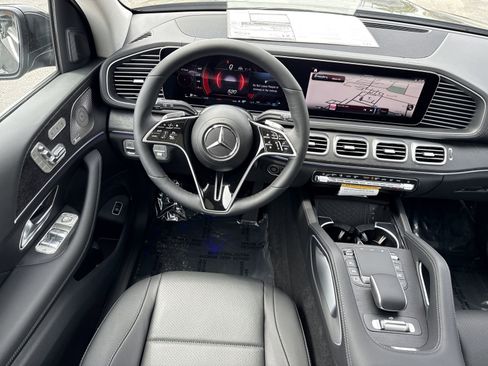 New 2026 Mercedes-Benz GLS 450 4MATIC image 19