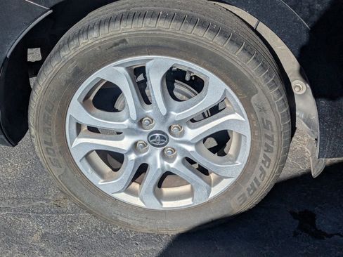 Used 2018 Toyota Yaris iA image 8