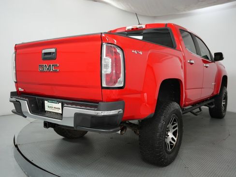 Used 2016 GMC Canyon SLT w/ Driver Alert Package image 9