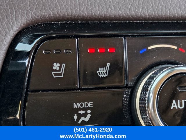 Certified 2025 Honda Pilot Elite image 33