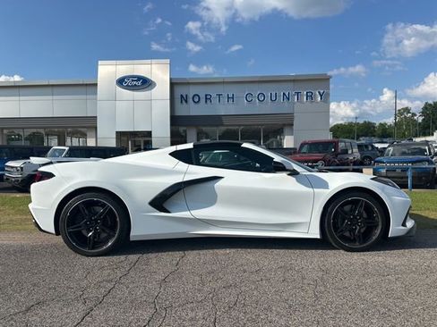 Used 2025 Chevrolet Corvette Stingray Coupe w/ Z51 Performance Package RWD image 1