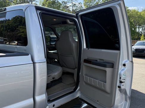 Used 2008 Ford F250 Lariat image 15