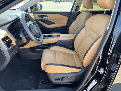 Used 2023 Nissan Rogue Platinum FWD image 6