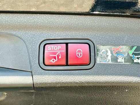 Certified 2022 Mercedes-Benz GLE 450 4MATIC image 14