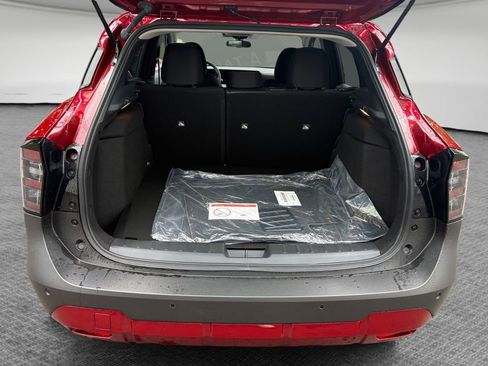 Used 2025 Nissan Kicks SV AWD/4WD image 25