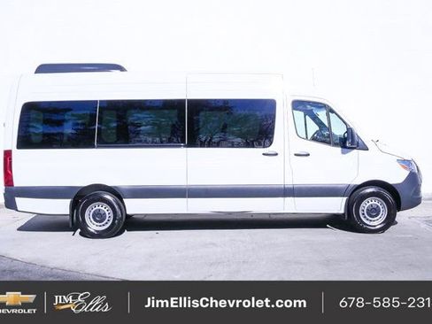 Used 2025 Mercedes-Benz Sprinter 2500 image 6
