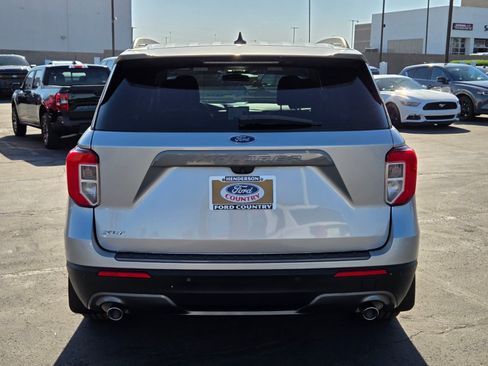 Certified 2021 Ford Explorer XLT w/ Equipment Group 202A image 5