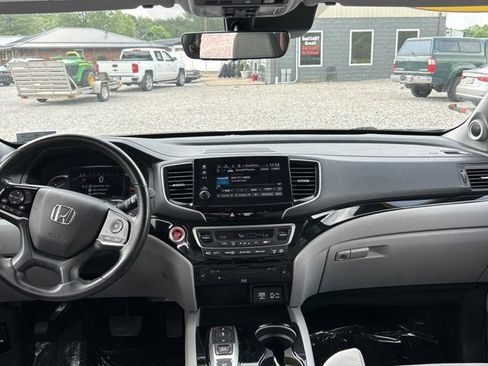 Used 2022 Honda Pilot Touring image 15
