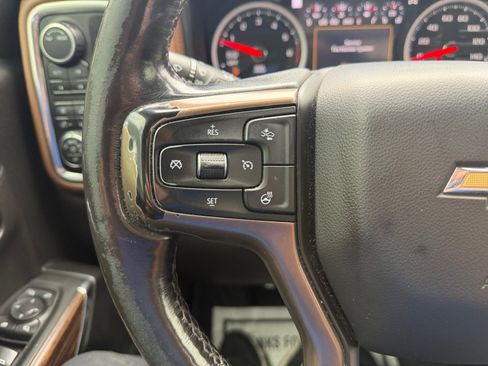 Used 2021 Chevrolet Silverado 1500 High Country w/ Technology Package AWD/4WD image 20