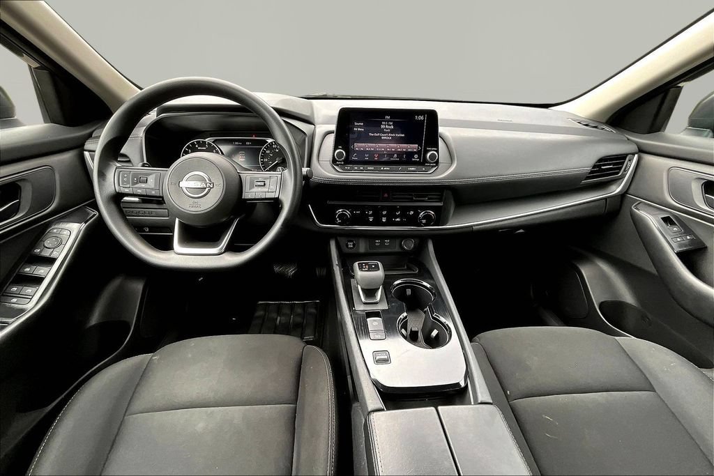 Used 2024 Nissan Rogue S FWD image 9