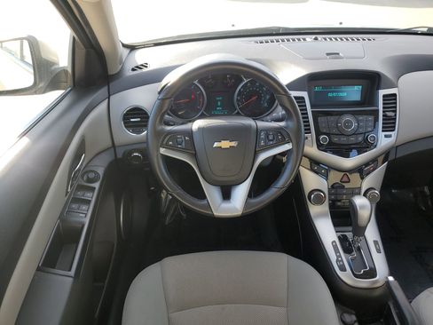 Used 2012 Chevrolet Cruze LT image 18